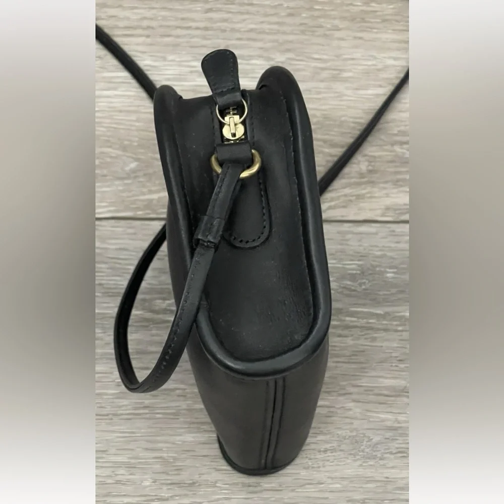 EUC Vtg Coach Black Leather Abbie Small Crossbody Bag J8U-9017 No Hang Tag - Picture 10 of 15